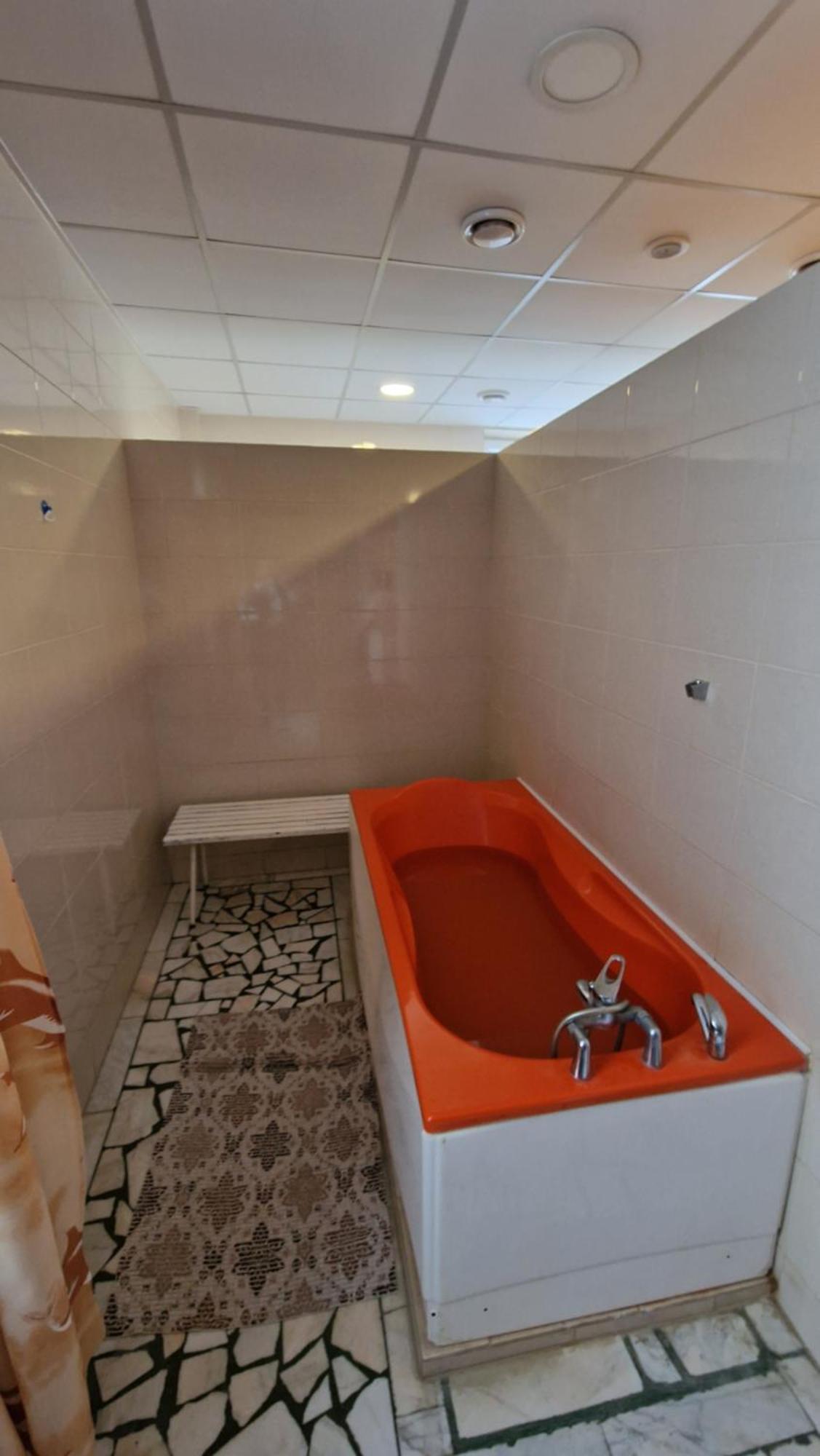 Hotel Bradul - โควาสนา ภายนอก รูปภาพ